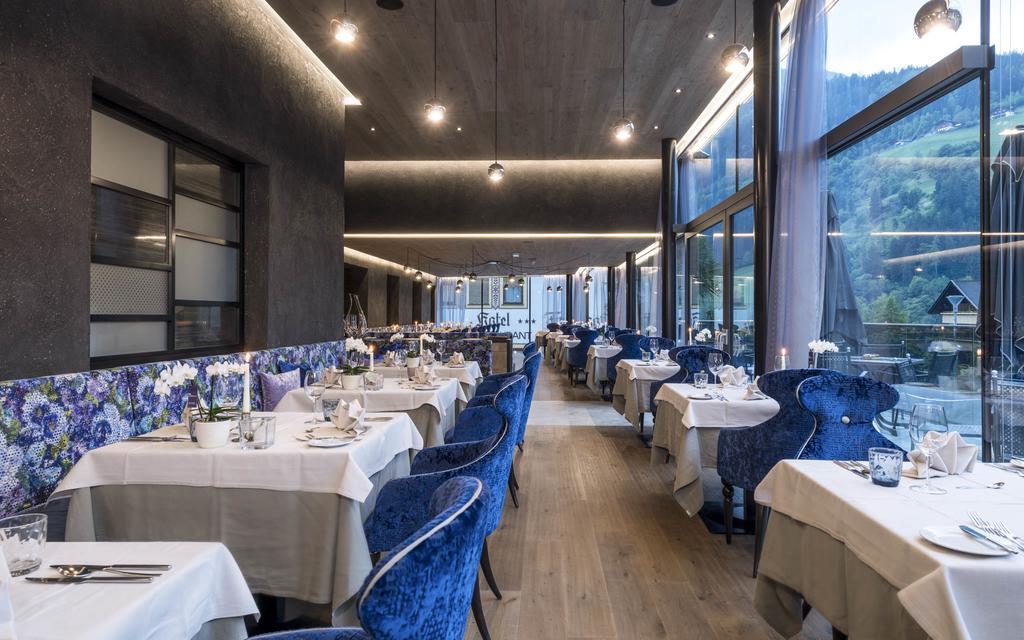 Stroblhof Active Family Spa Resort San Leonardo in Passiria Esterno foto