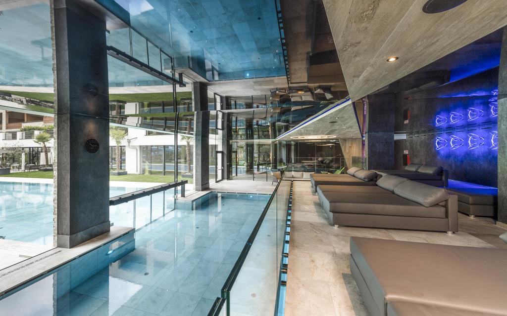 Stroblhof Active Family Spa Resort San Leonardo in Passiria Esterno foto